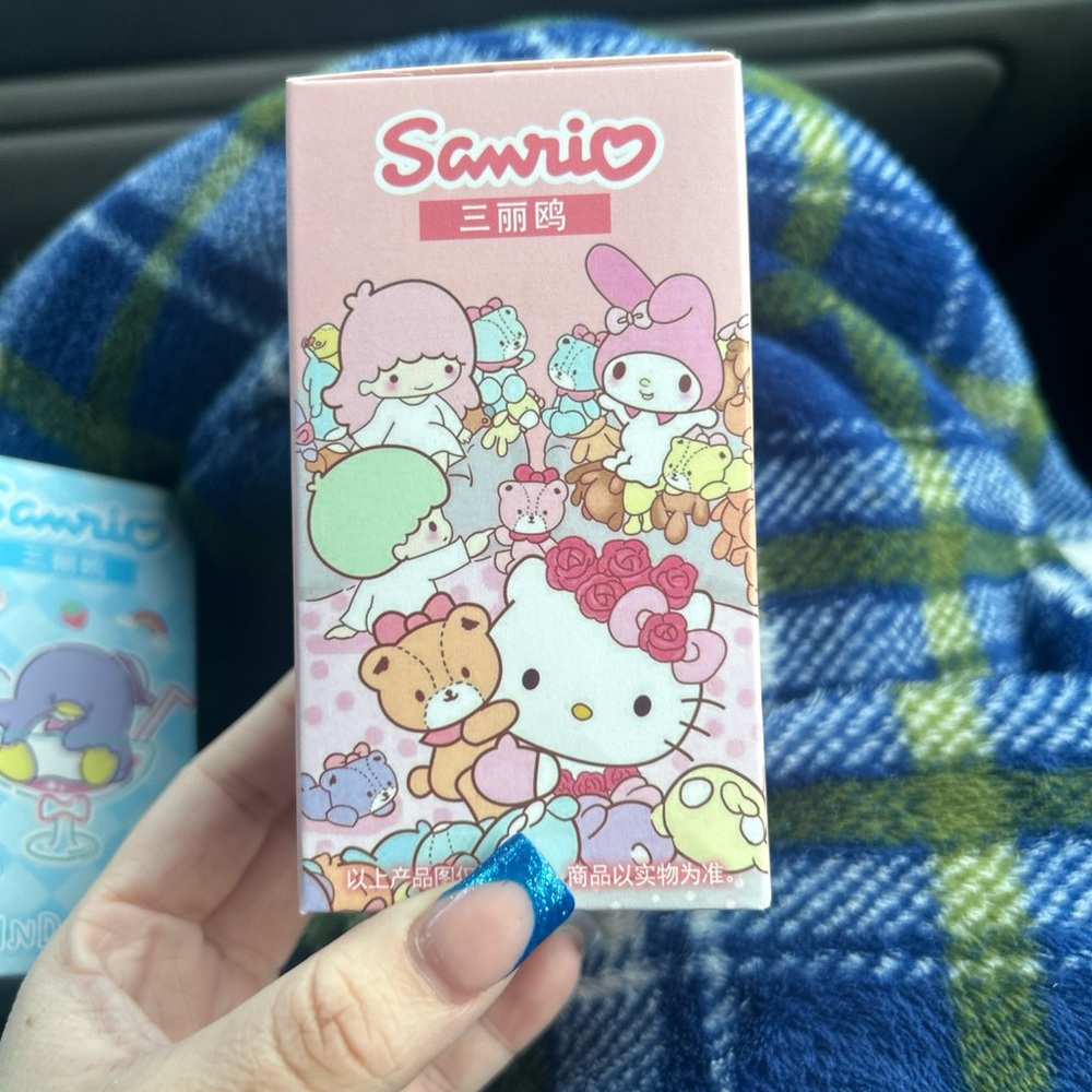 hello kitty blind box
